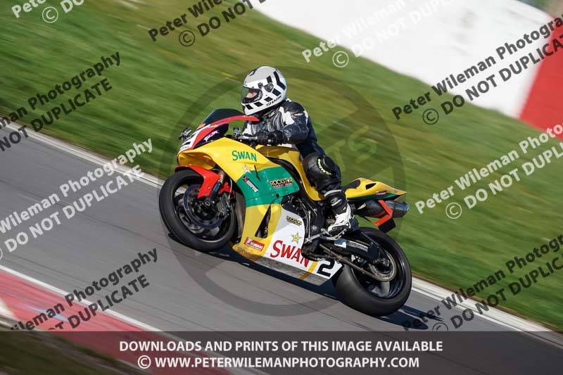 donington no limits trackday;donington park photographs;donington trackday photographs;no limits trackdays;peter wileman photography;trackday digital images;trackday photos